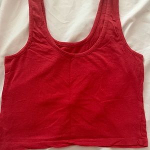 Red crop tank